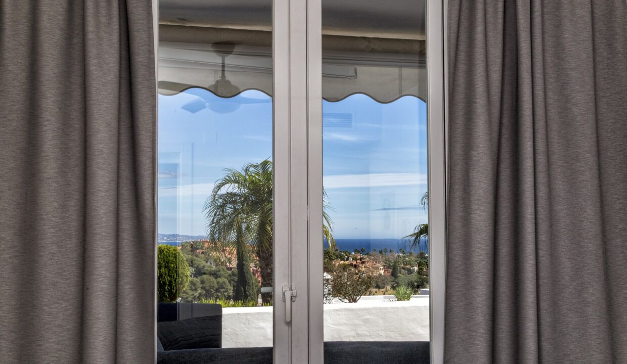 Modern 2 bedroom with sea and mountain views, pool - Jacques Olivier Marbella