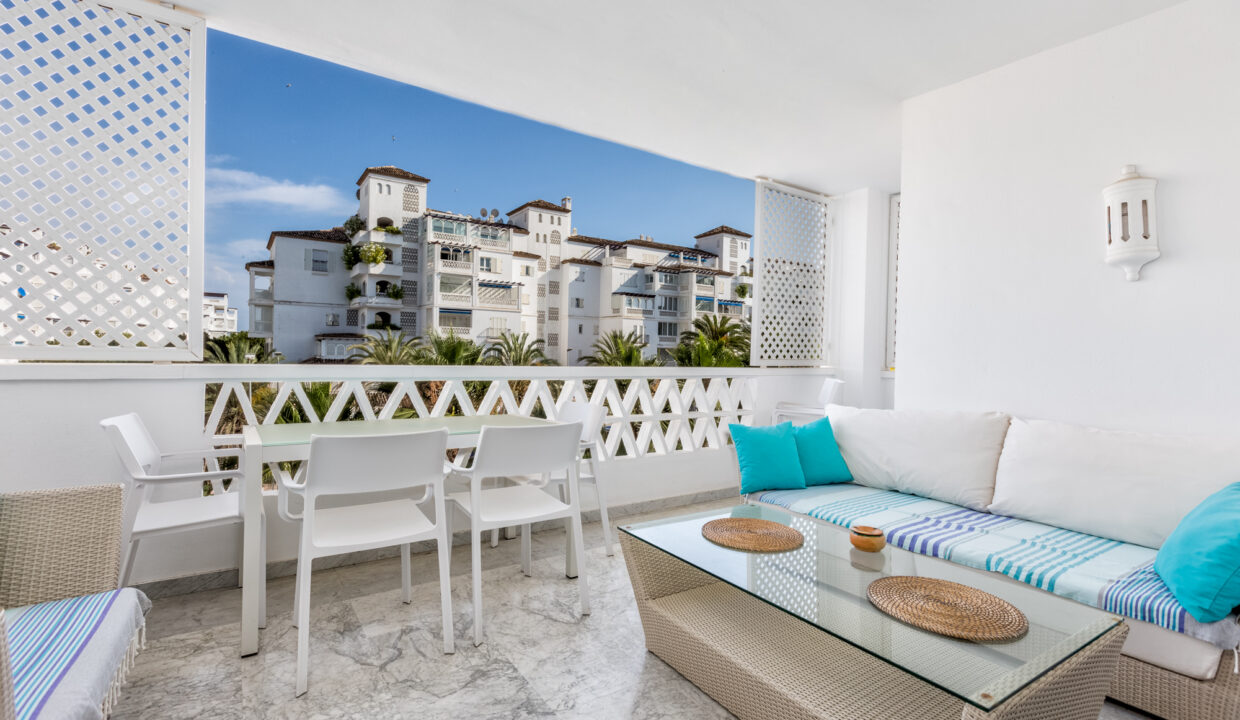 Playas del Duque Holiday Luxury Apartment Rental