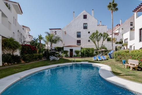 3 bedroom apartment in Nueva Andalucía, by Puerto Banus by Jacques olivier marbella