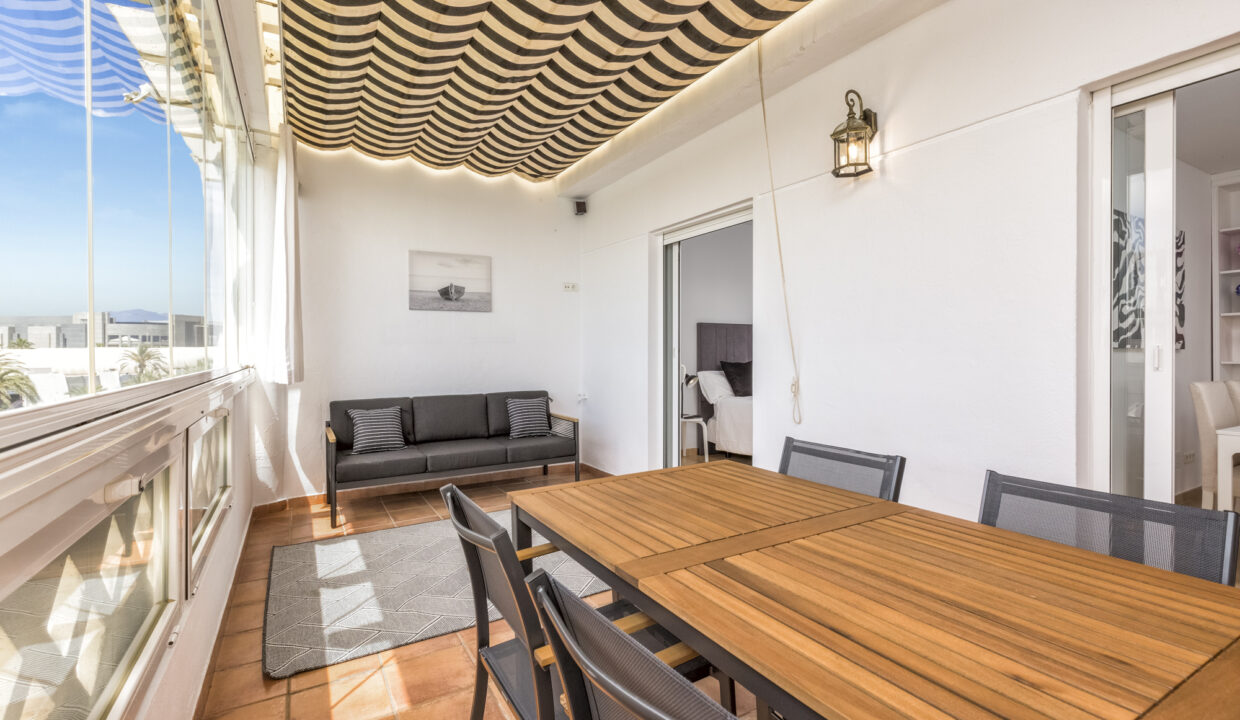 4 terrace - Beachfront apartment in Puerto Banus, Playa Rocio, Marbella - Jacques Olivier Marbella