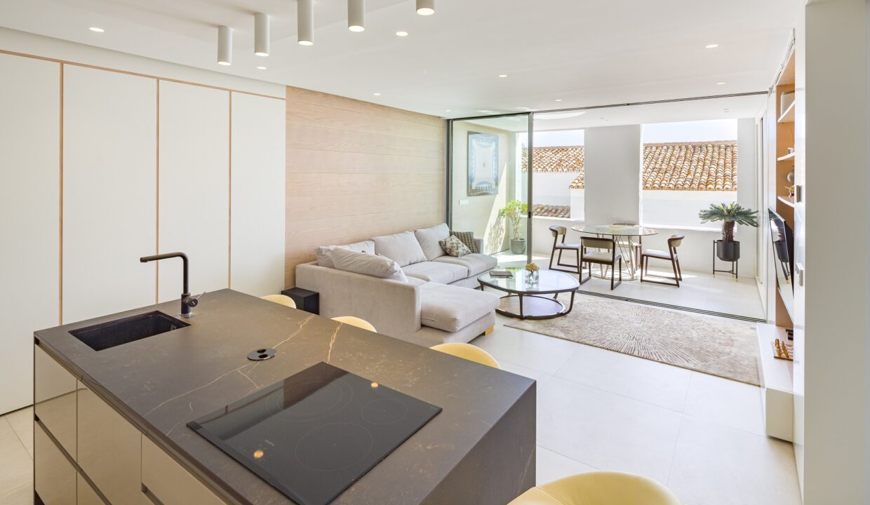 Kitchen 1 2 bedroom apartment for rent in Puerto Banus, beachside, sea views, Marbella, Costa del Sol