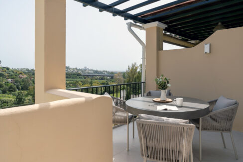 Apartment with Panoramic Views for Sale in Benahavis - Jacques Olivier Marbella