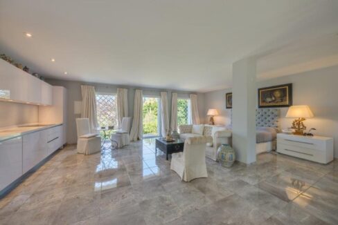Private bedroom with private kitchen Master bedroom - MARBELLA HILL CLUB, EXCLUSIVE LOCATION