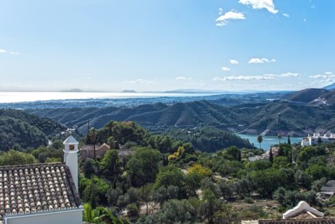 Panoramic views townhouse for sale in Istan | Jacques Olivier Marbella