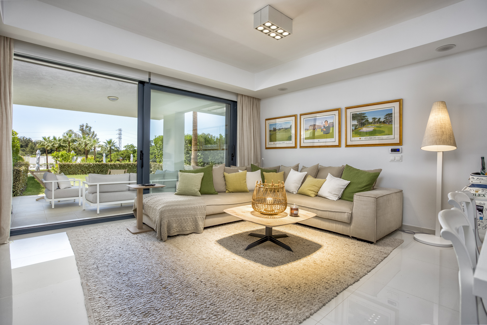 Frontline golf apartment for sale in Atalaya Golf