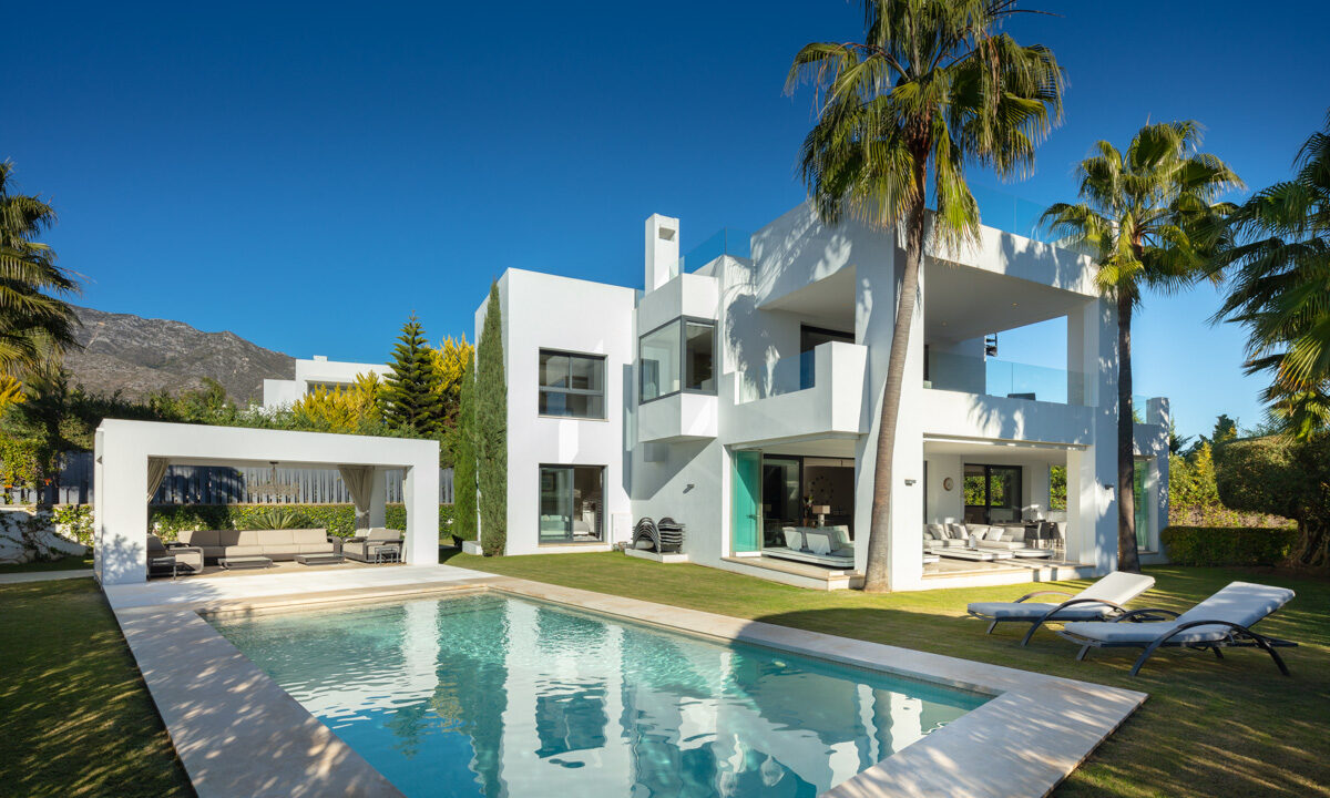 5 Bedroom Villa for sale in Marbella Club Golf Resort | Jacques Olivier Marbella