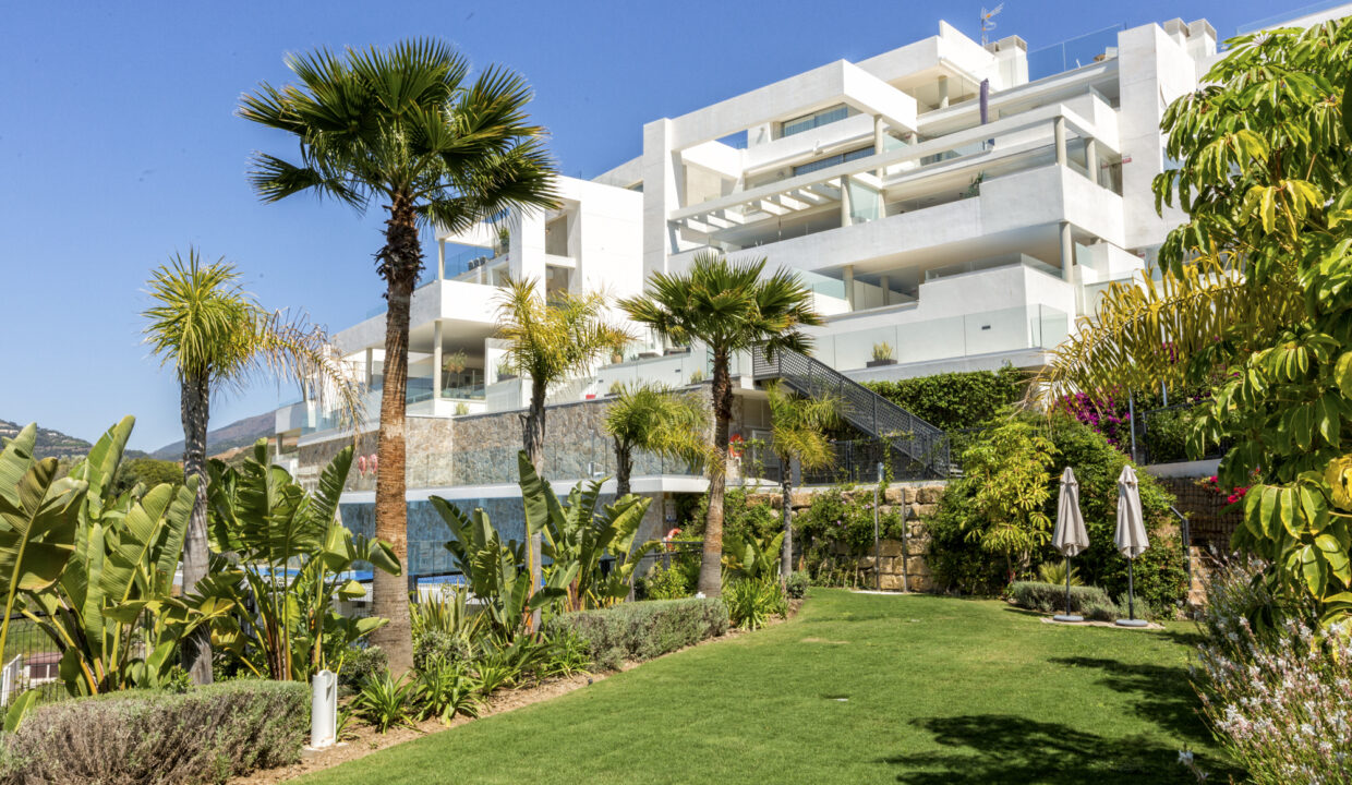 apartment for sale in Nueva Andalucia, in La Morelia de Marbella, Costa del Sol - Jacques Olivier Marbella