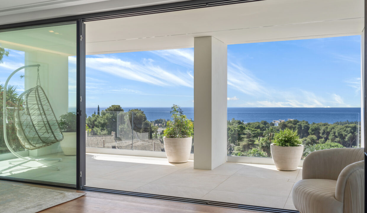House with sea views for sale in Marbella - Spectacular Villa with Panoramic Sea Views, Rio Real, Marbella - Jacques Olivier Marbella
