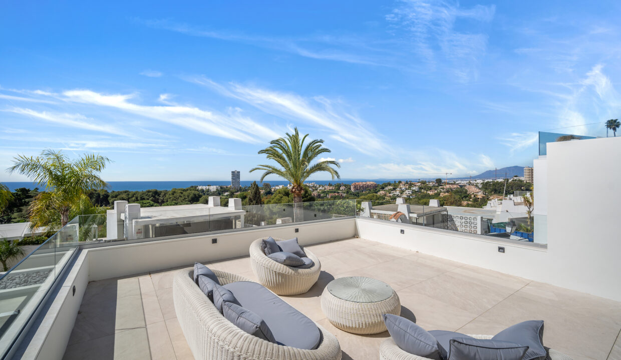 Spectacular Villa with Sea Views, Rio Real, Marbella - Jacques Olivier Marbella