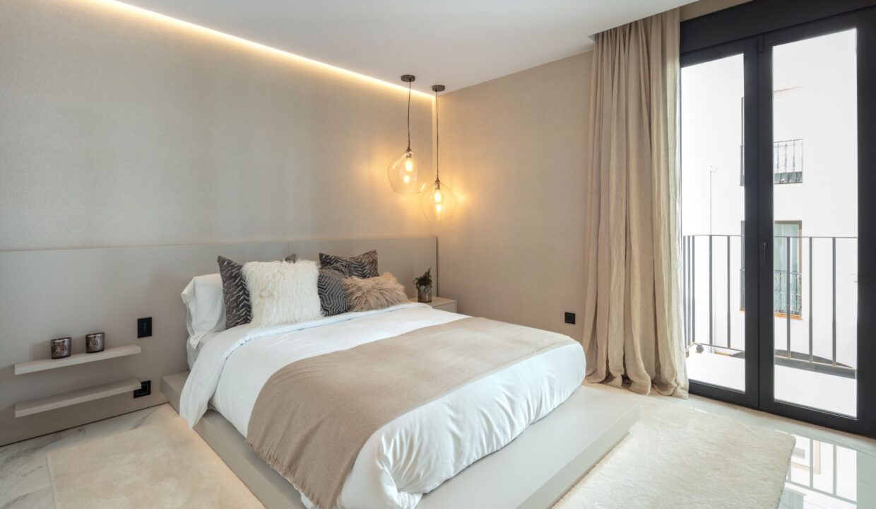 bedroom -puerto banus apartment for sale
