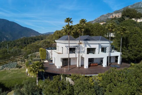 Villa for Sale in Istan with sea and lake views - Jacques Olivier Marbella 1