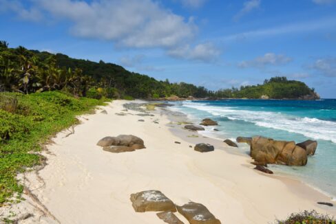 Invest, buy, rent with Jacques Olivier Marbella - Plor for sale in Anse Bazarca Beach Seychelles