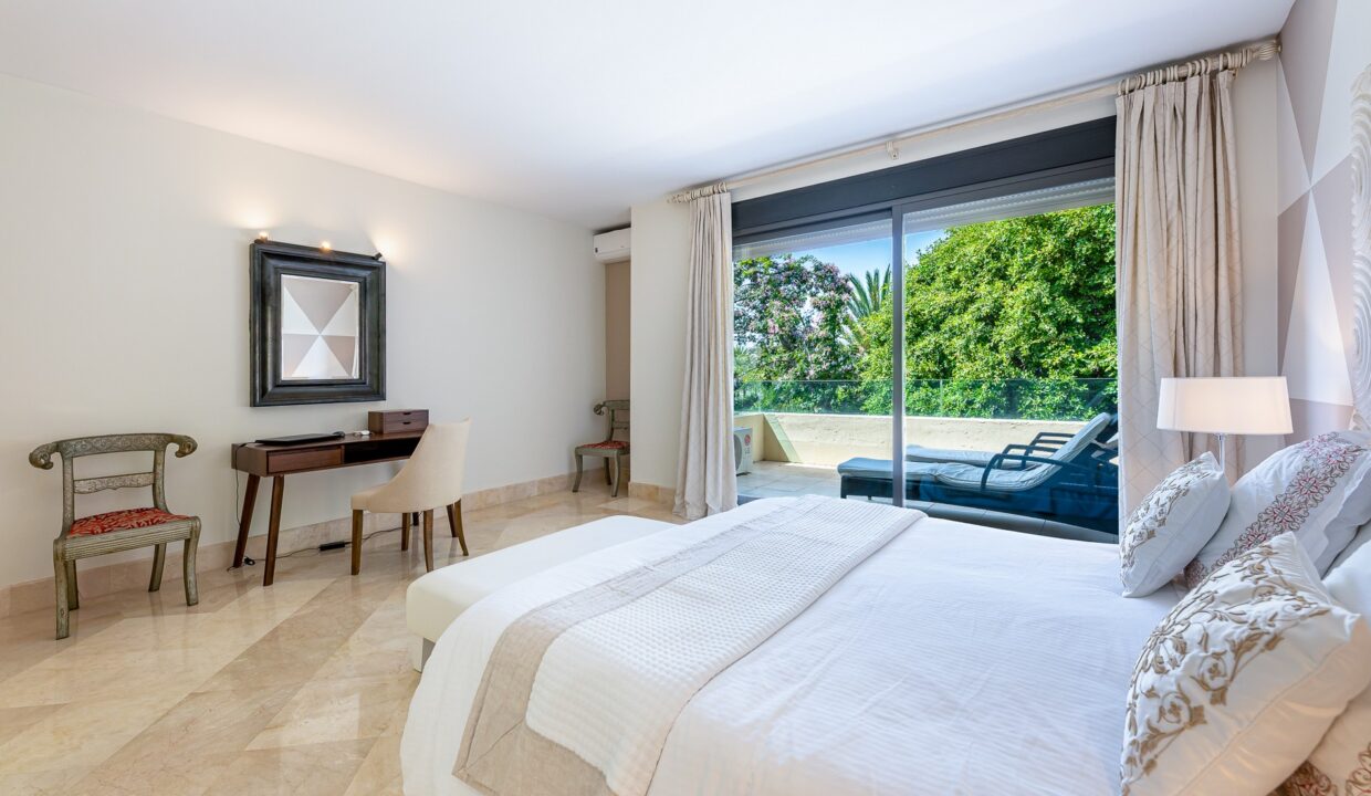 Sales and Rentals - Jacques Olivier Marbella