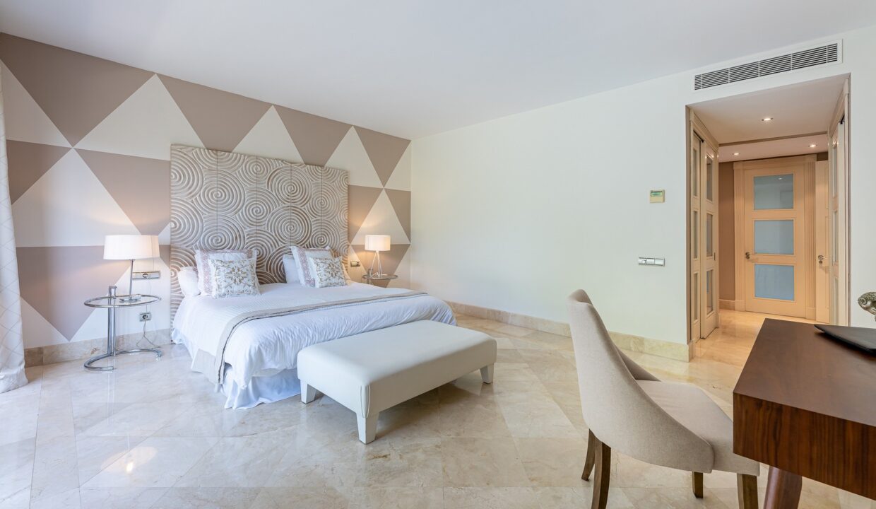 Sales and Rentals - Jacques Olivier Marbella