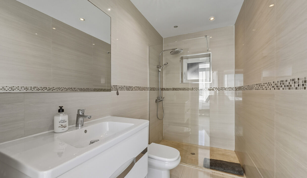 PUERTO_BANUS Holiday Rentals - Jacques Olivier Marbella