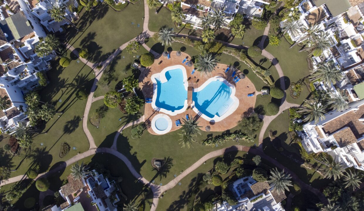 Properties for sale in Alcazaba Beach, Estepona - Jacques Olivier Marbella