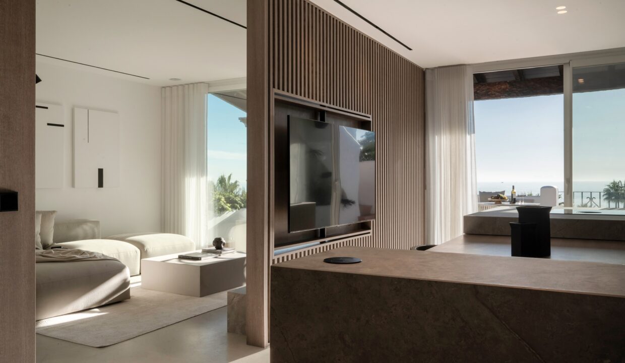 Urbanización Alcazaba Beach, Estepona partment for sale - Jacques Olivier Marbella