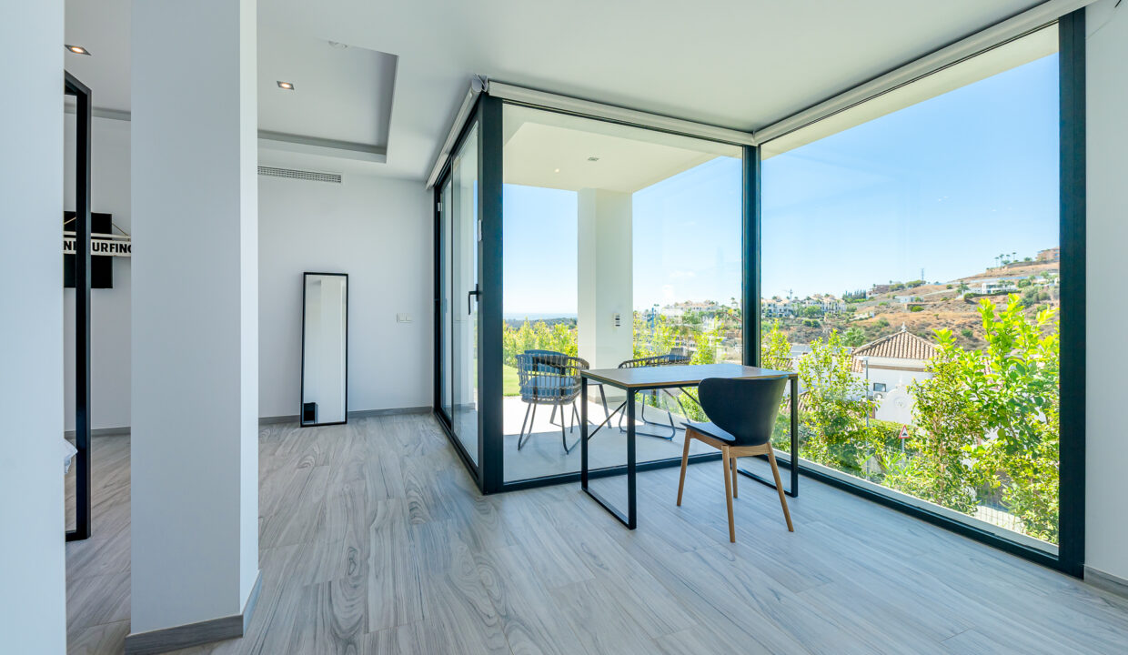 Rent Benahavis Holiday Villas - Jacques Olivier Marbella
