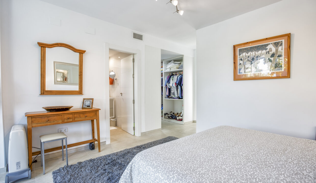 Sales and Rentals - Jacques Olivier Marbella