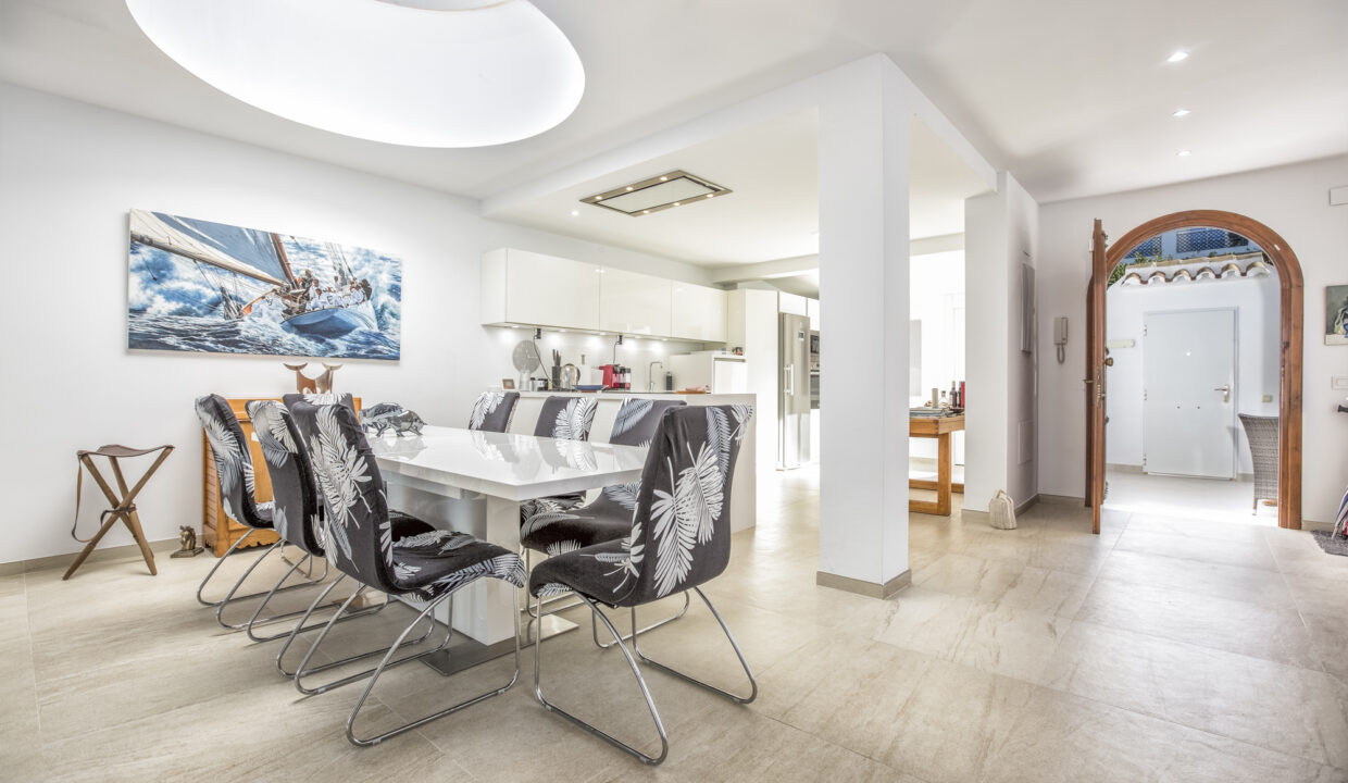 Sales and Rentals - Jacques Olivier Marbella
