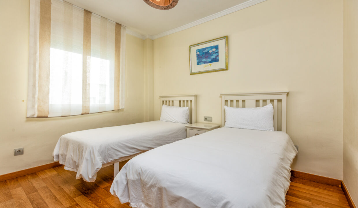 Holiday Apartment for rent in Puerto Banus - Jacques Olivier Marbella