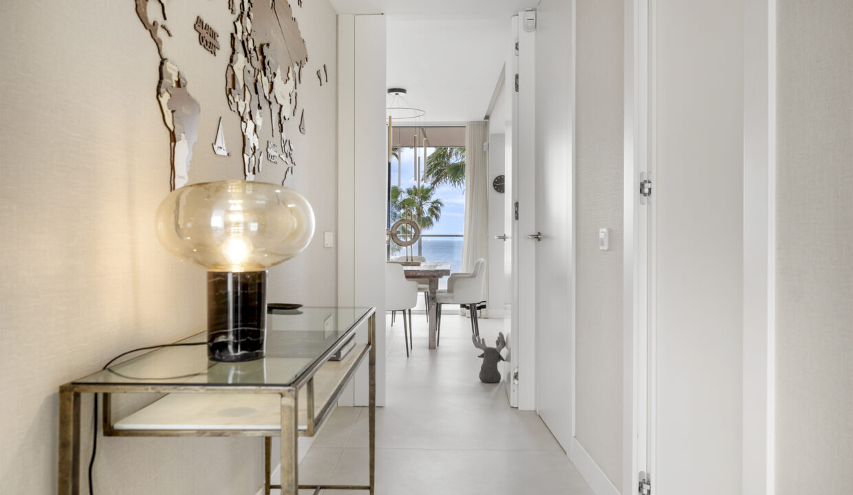 For sale Frontline Beach Apartment in The Edge, Estepona - Jacques Olivier Marbella