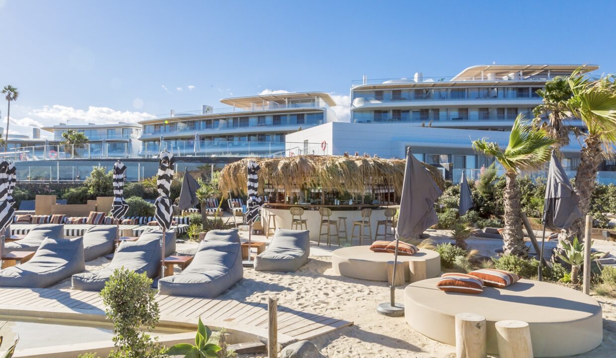 The Edge Estepona Vacation Frontline Beach Apartment - Jacques Olivier Marbella