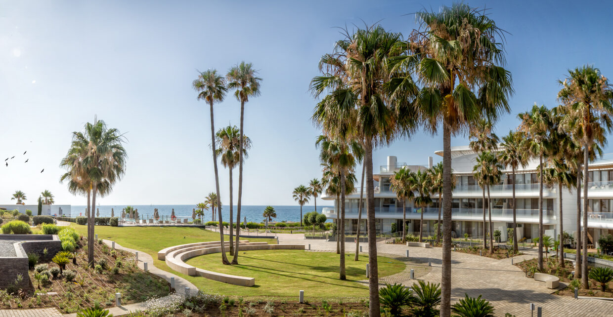 The Edge Estepona Holiday Frontline Beach Apartment - Jacques Olivier Marbella