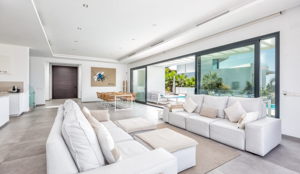 Marbella Vacation Villa with Heated Pool Sea Views - Jacques Olivier Marbella