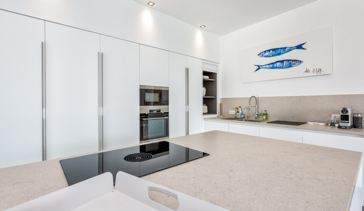 4 Bedrooms · 4 Bathrooms · 8 Guests / Sea Views & Heated Private Pool - Jacques Olivier Marbella