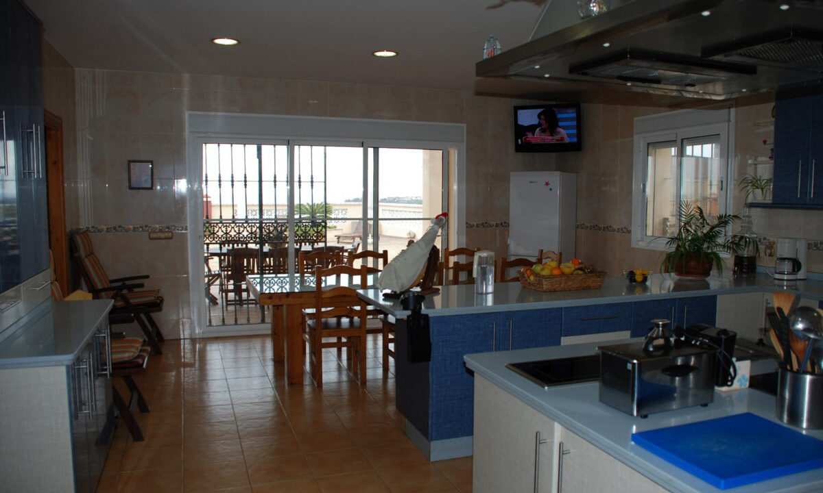 Bungalow for sale in Málaga Estepona Costa del Sol Spain - Jacques Olivier Marbella