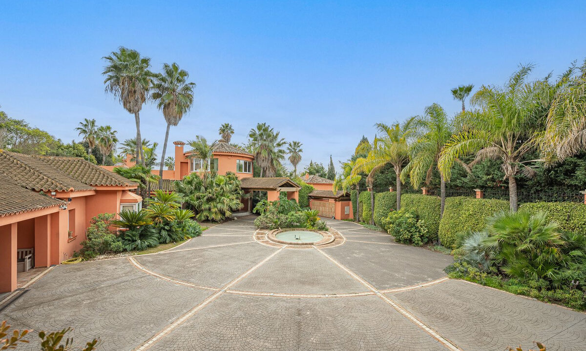 Detached Villa for sale in Málaga Nagüeles Costa del Sol Spain - Jacques Olivier Marbella