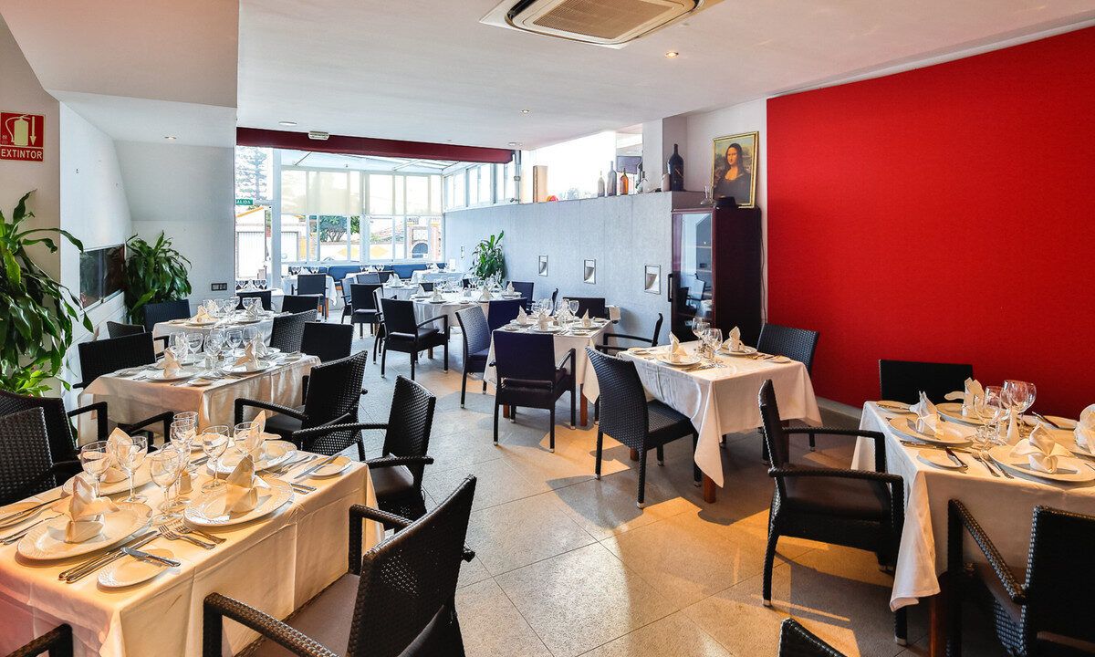 Restaurant in Nueva Andalucía