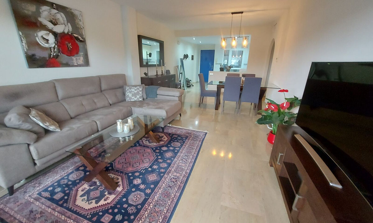 Middle Floor Apartment for sale in Málaga La Duquesa Costa del Sol Spain - Jacques Olivier Marbella