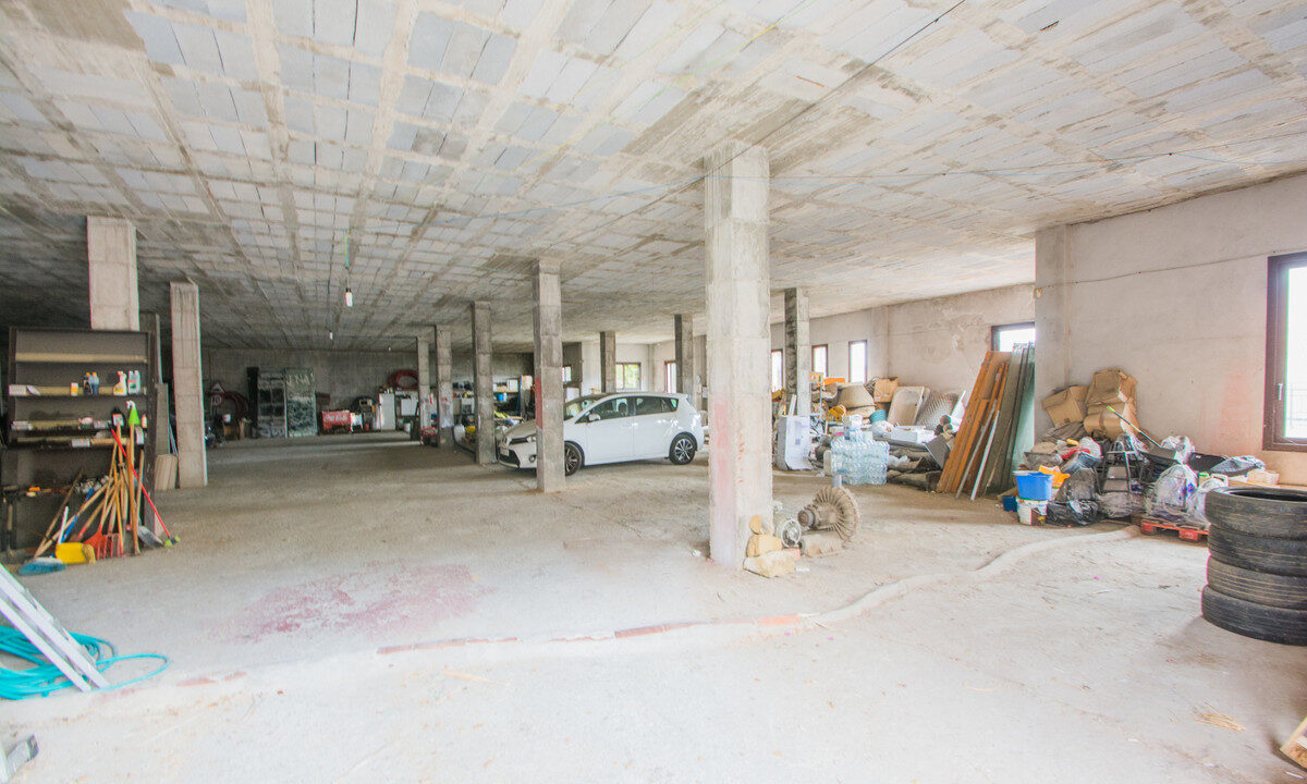 Commercial Premises for sale in Málaga La Mairena Costa del Sol Spain - Jacques Olivier Marbella