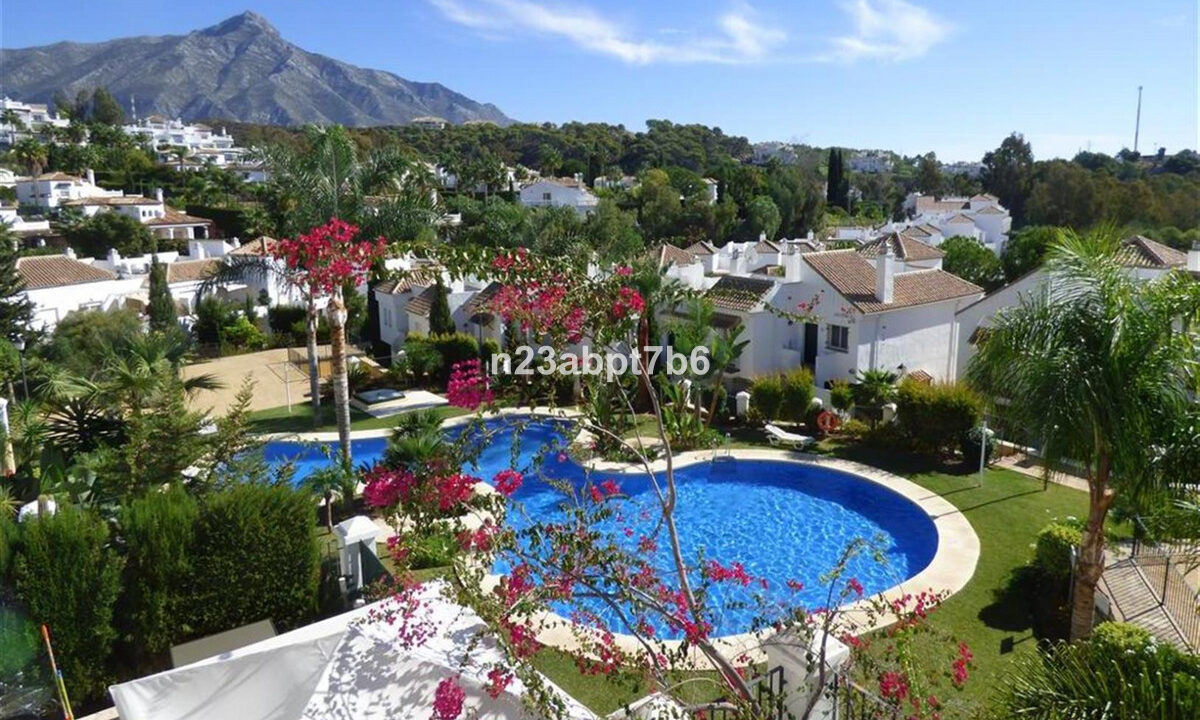 Ground Floor Apartment for sale in Málaga Nueva Andalucía Costa del Sol Spain - Jacques Olivier Marbella