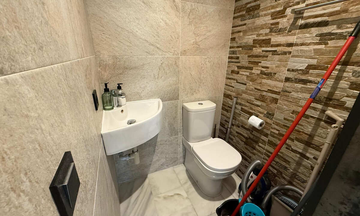 Middle Floor Apartment for sale in Málaga Puerto Banús Costa del Sol Spain - Jacques Olivier Marbella