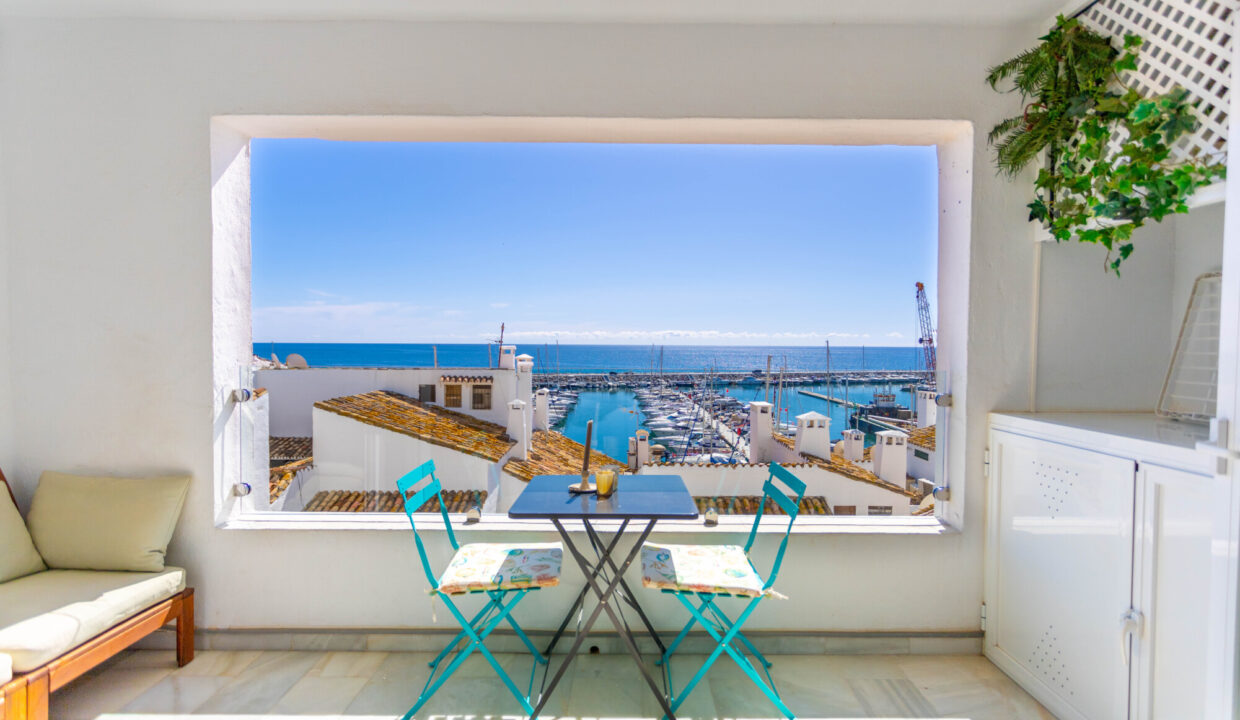 2 Puerto Banus Apartments for rent in Marbella - Jacques Olivier Marbella