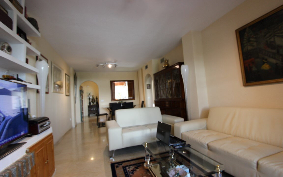 Middle Floor Apartment for sale in Málaga Estepona Costa del Sol Spain - Jacques Olivier Marbella