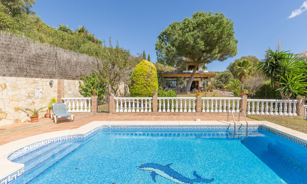Detached Villa for sale in Málaga Elviria Costa del Sol Spain - Jacques Olivier Marbella