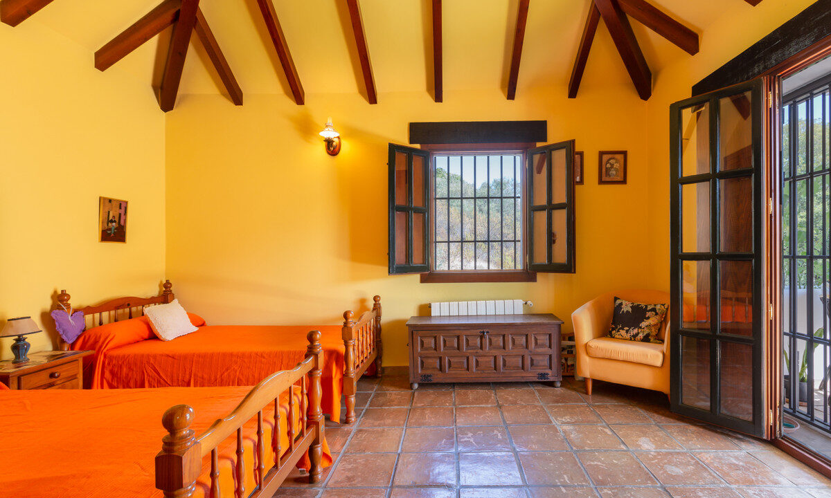 Detached Villa for sale in Málaga Elviria Costa del Sol Spain - Jacques Olivier Marbella