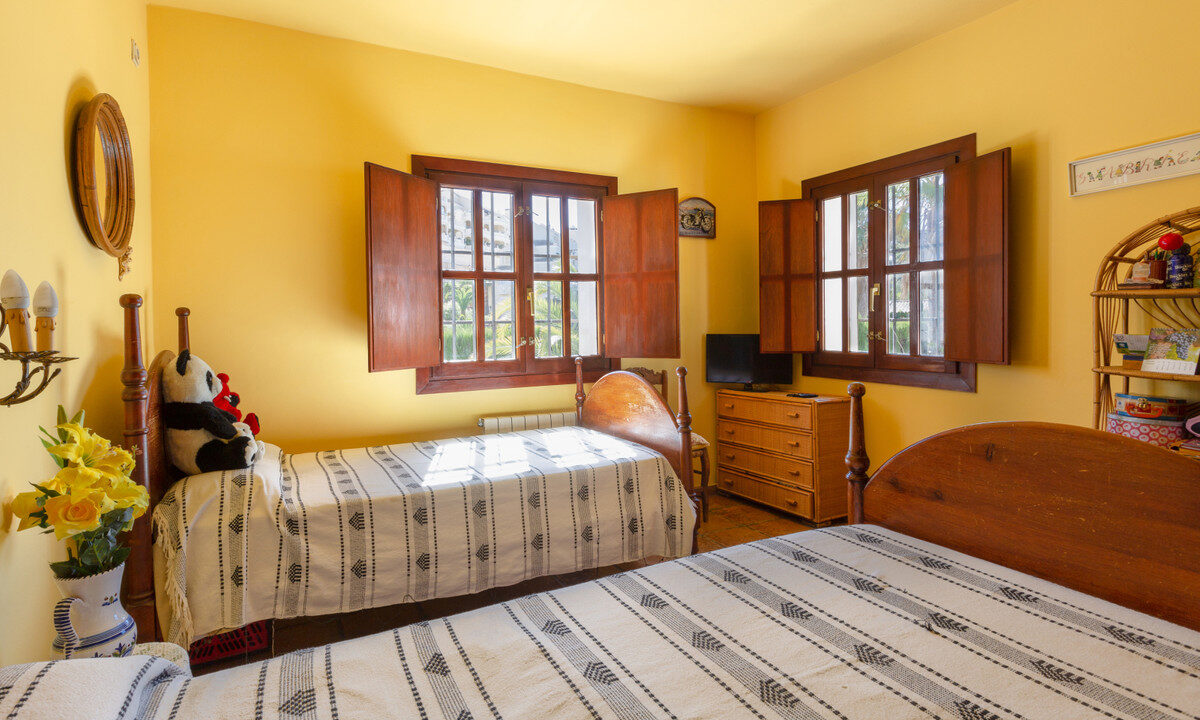 Detached Villa for sale in Málaga Elviria Costa del Sol Spain - Jacques Olivier Marbella