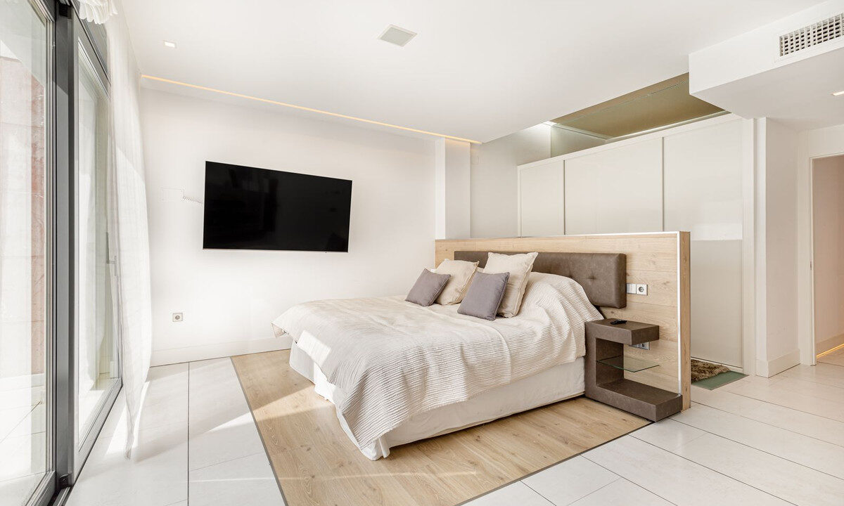 Ground Floor Apartment for sale in Málaga Puerto Banús Costa del Sol Spain - Jacques Olivier Marbella