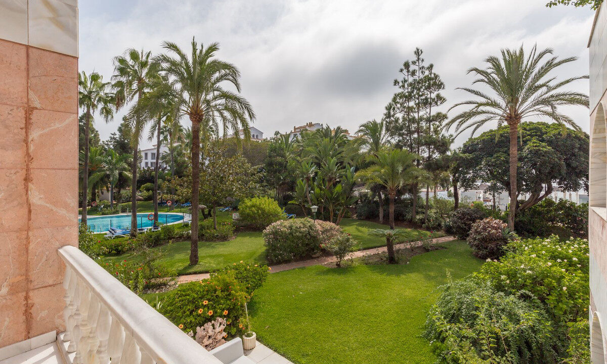 Ground Floor Apartment for sale in Málaga Puerto Banús Costa del Sol Spain - Jacques Olivier Marbella