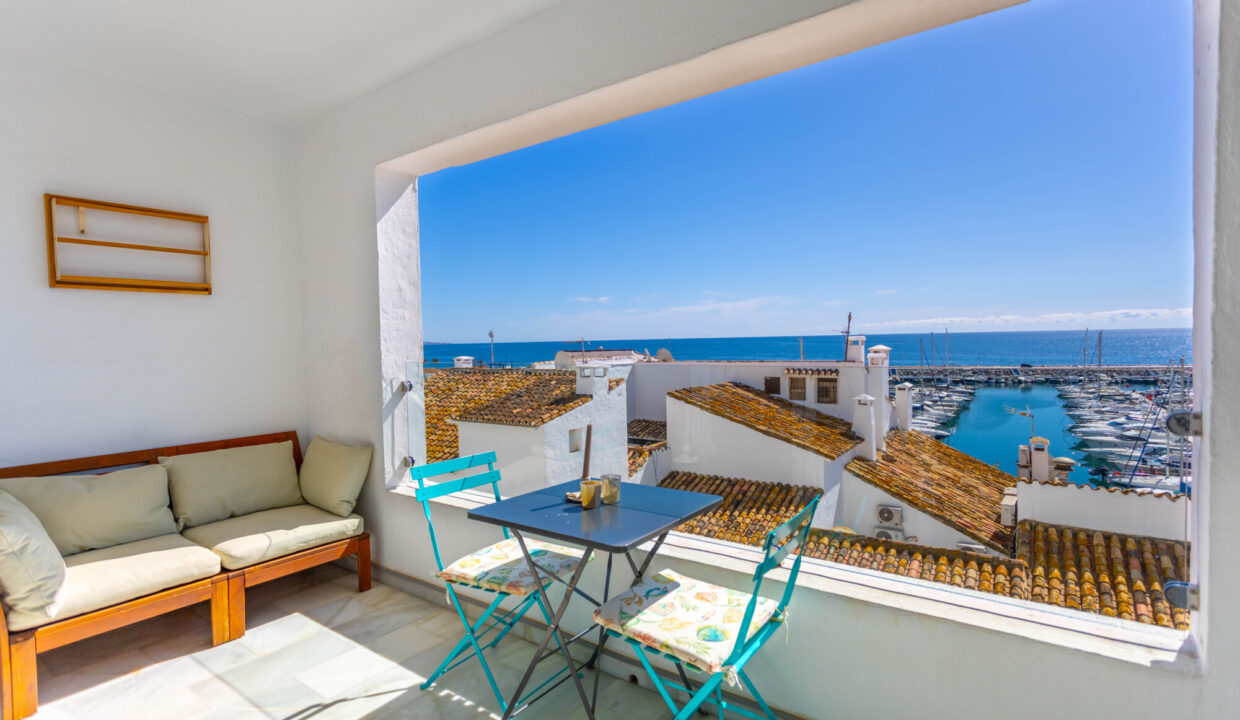 last Puerto Banus holiday Apartment for rent in Marbella