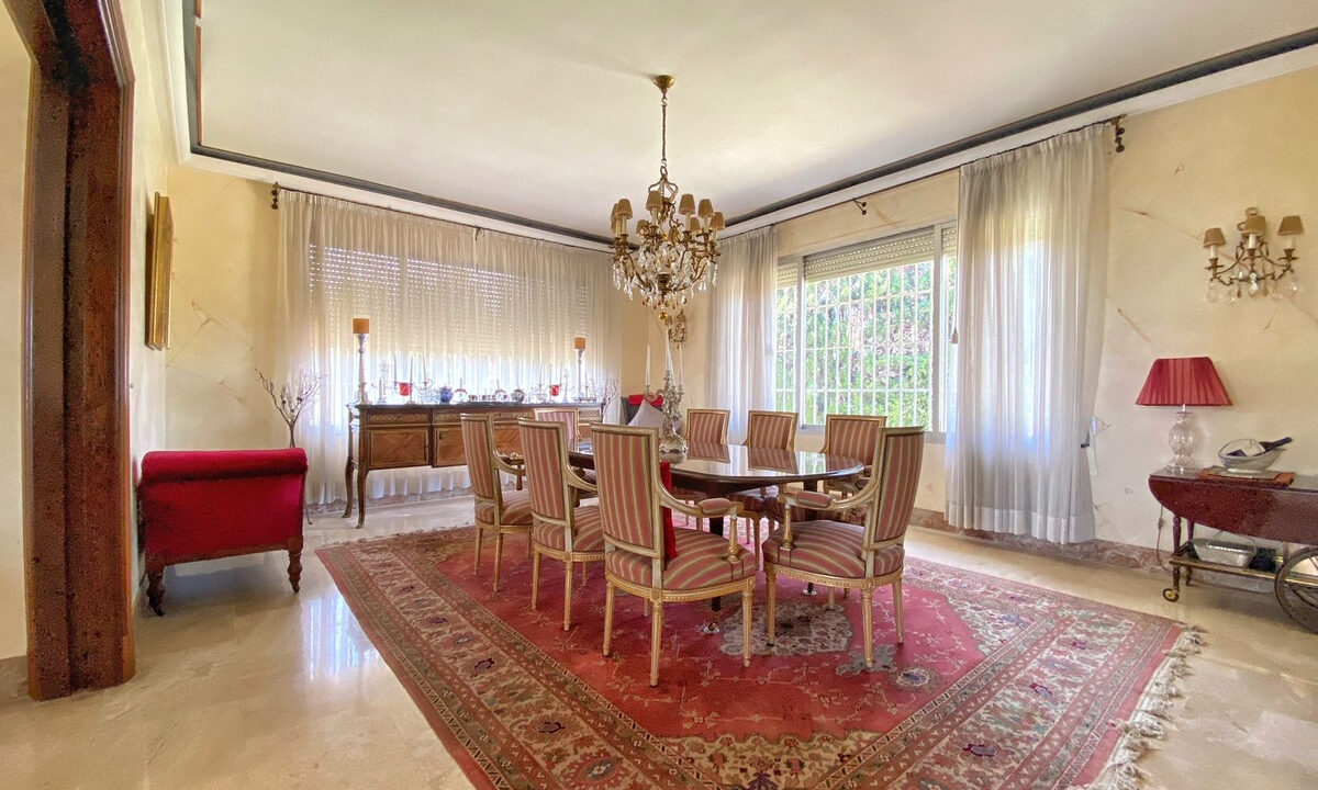 Detached Villa for sale in Málaga Marbella Costa del Sol Spain - Jacques Olivier Marbella