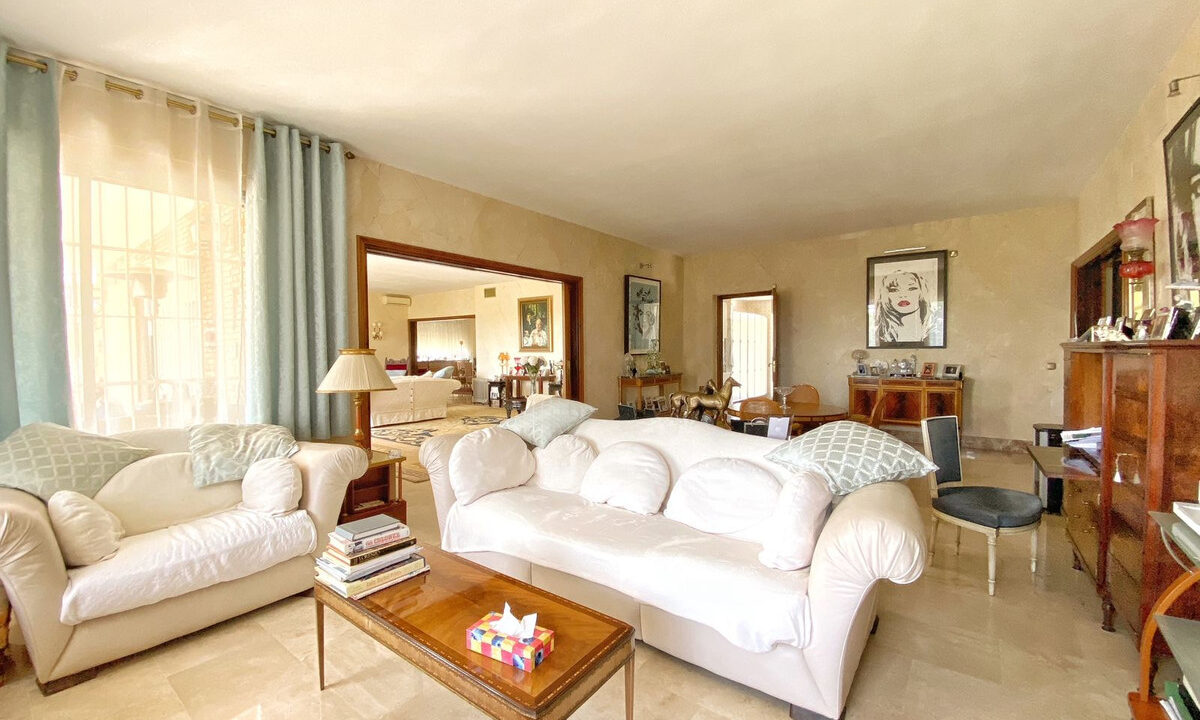 Detached Villa for sale in Málaga Marbella Costa del Sol Spain - Jacques Olivier Marbella