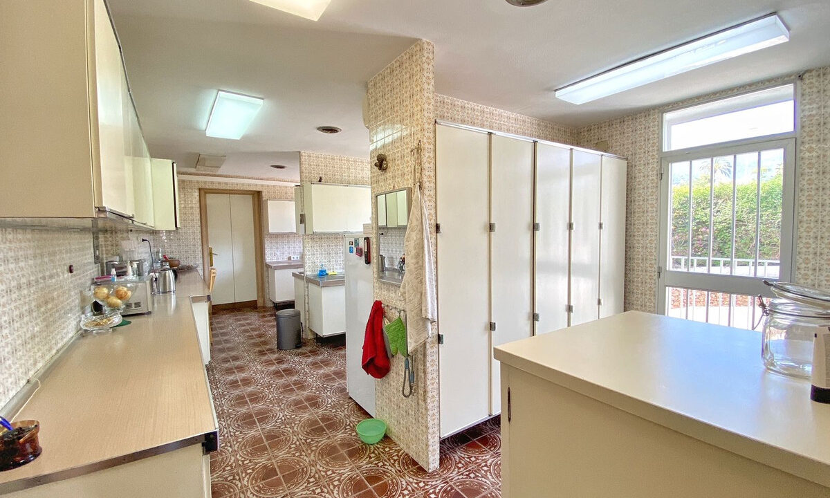 Detached Villa for sale in Málaga Marbella Costa del Sol Spain - Jacques Olivier Marbella