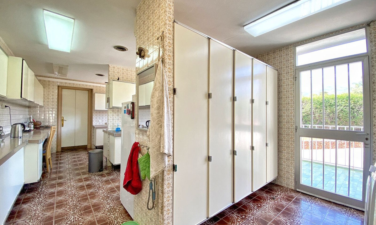 Detached Villa for sale in Málaga Marbella Costa del Sol Spain - Jacques Olivier Marbella