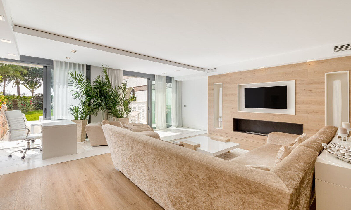 Ground Floor Apartment for sale in Málaga Puerto Banús Costa del Sol Spain - Jacques Olivier Marbella